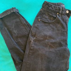 Cotton on Mom Jeans! Black denim with marble pattern!